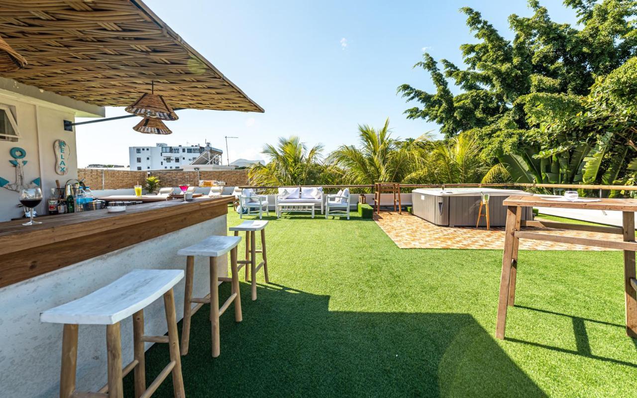 Seastar Hotel Flic en Flac Ngoại thất bức ảnh