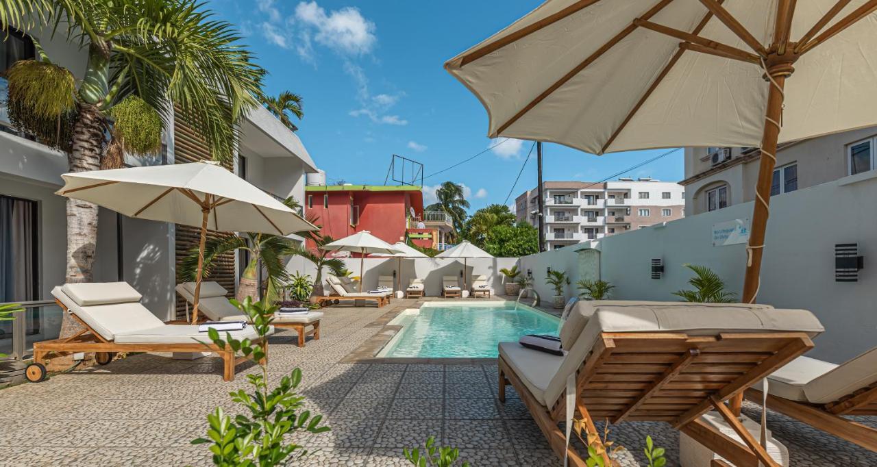 Seastar Hotel Flic en Flac Ngoại thất bức ảnh