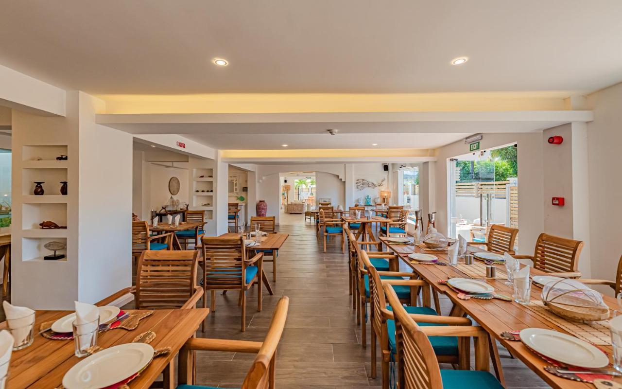 Seastar Hotel Flic en Flac Ngoại thất bức ảnh
